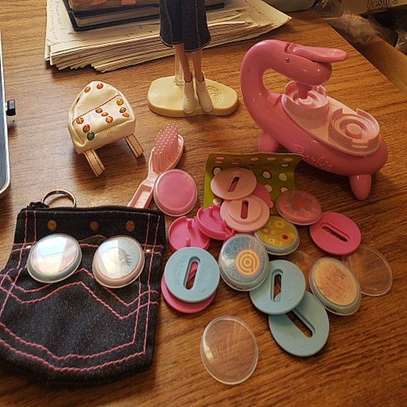 Retired 2002 Button Blast Barbie - Picture 3 of 3